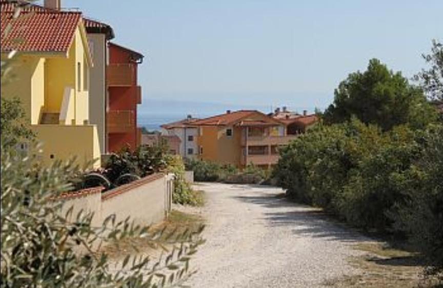 Apartments Angela Ližnjan Exterior foto